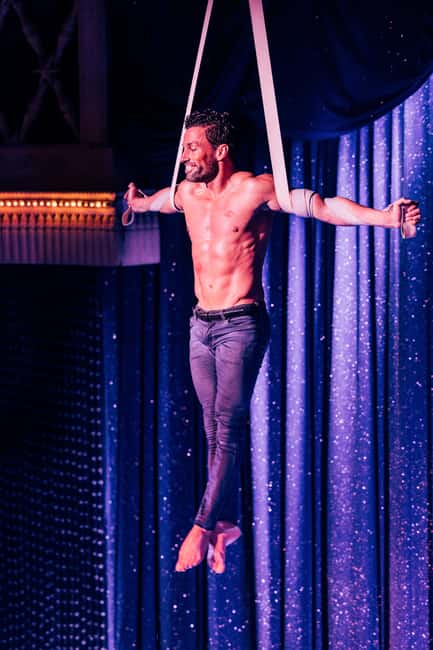 Paris: La Nouvelle Eve Cabaret Dinner Show - Why Montmartre’s La Nouvelle Eve Hits Different