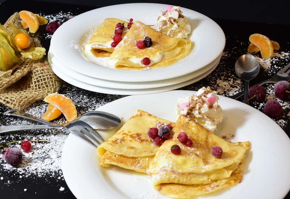 Paris Le Marais Food Tour: Full Traditional French Feast - Ile Saint-Louis to Rue de Rivoli: sights plus early tastings