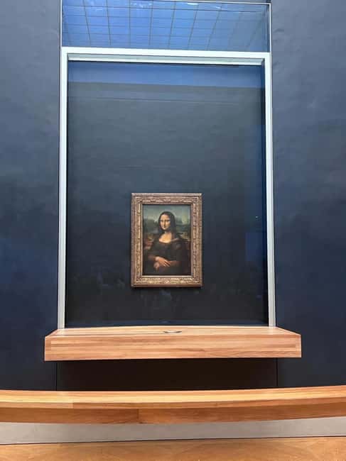 Paris: Louvre Museum Entry with History of Mona Lisa - The Mona Lisa Introduction: The Short Part That Matters