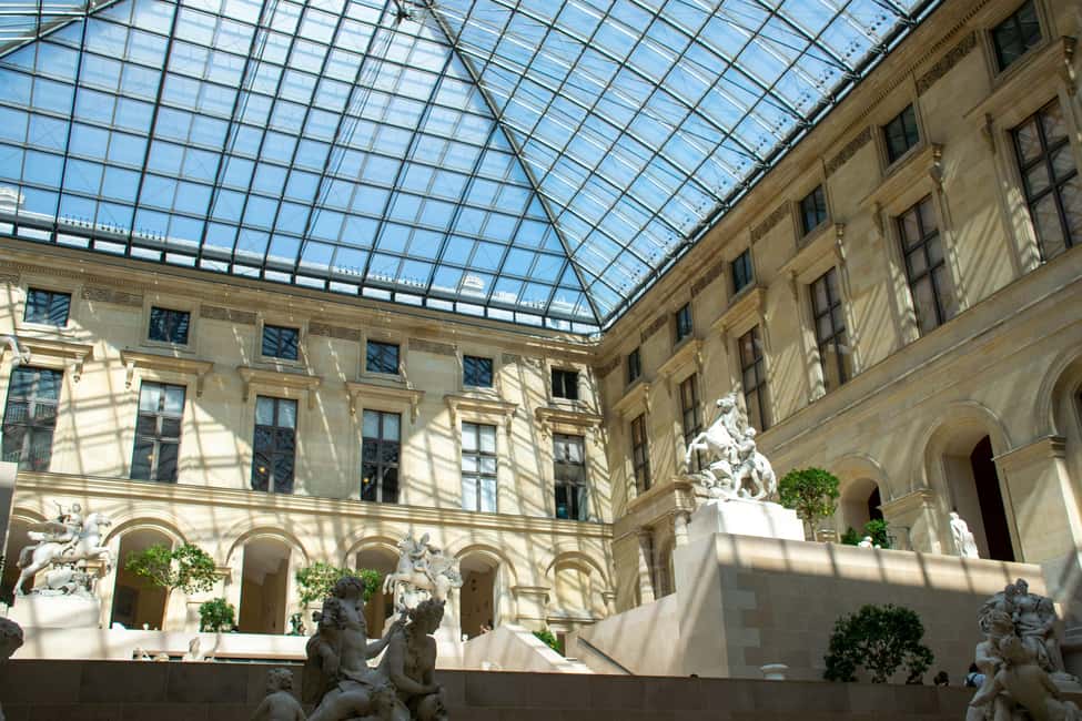 Paris: Louvre Museum Highlights Small-Group Guided Tour - 2-Hour Highlights: The Best of the Best, Without the Full-Day Commitment
