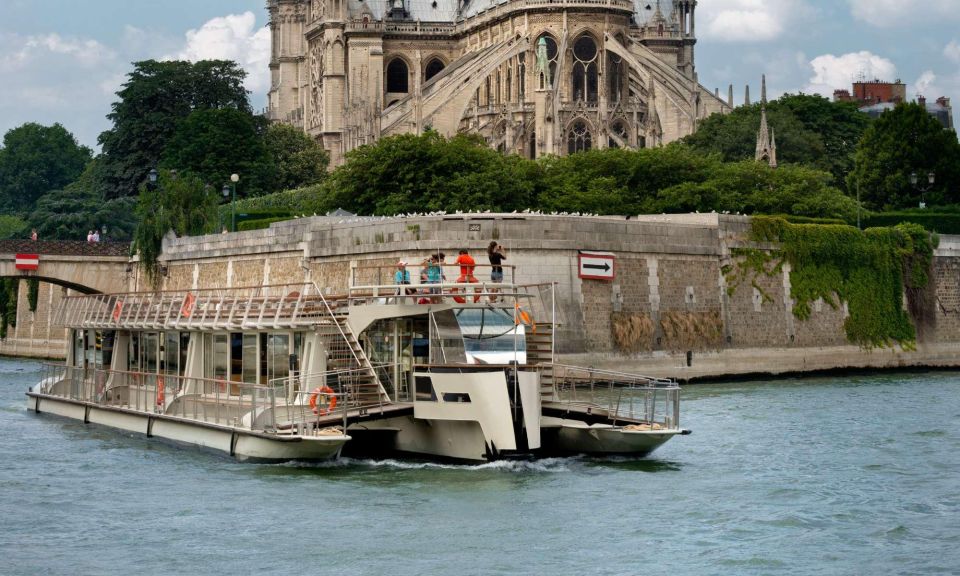 Paris: Louvre Museum & River Cruise Priority Access Tickets - Small Group Size: Why 6 People Makes a Difference