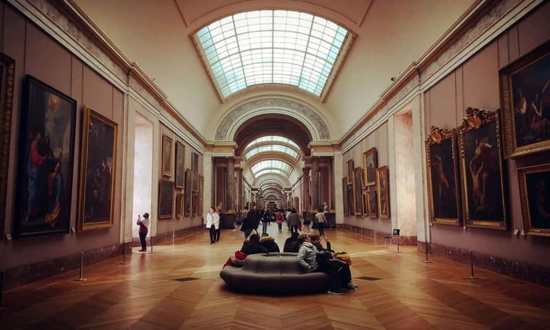 Paris: Louvre Museum Ticket with Audio guide - Louvre Museum self-guided audio tour: why this format works