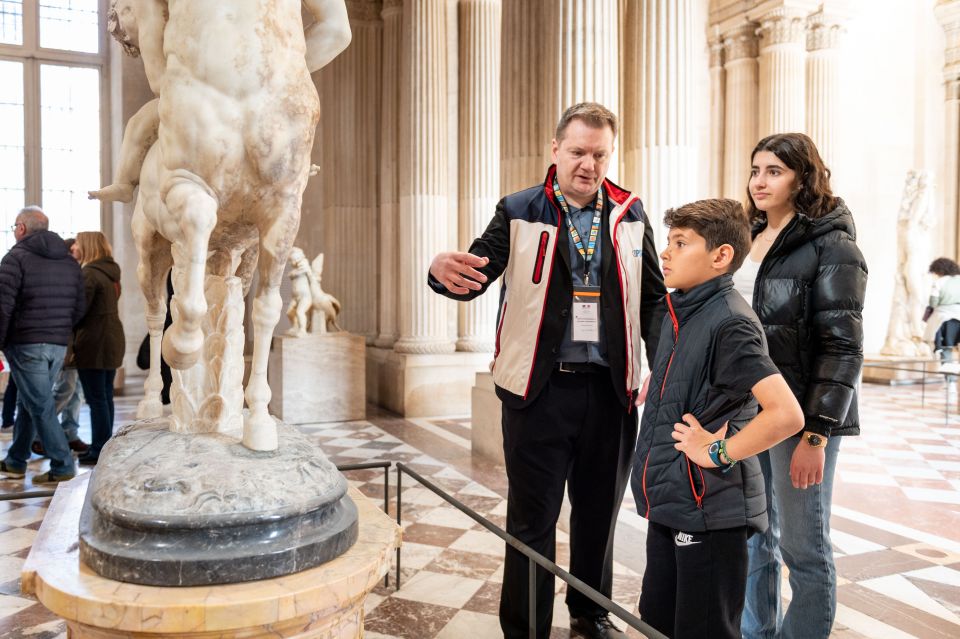 Paris: Louvre Private Family Tour for Kids + Reserved Entry - The guide’s job: keep kids curious without turning it into a daycare show