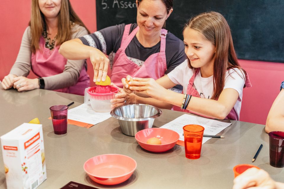 Paris: Macarons Cooking Class with Pâtisserie Chef Noémie - Practical tips for your macaron day