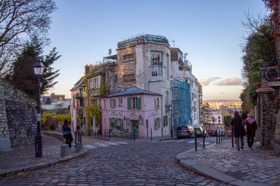 Paris: Magical Montmartre, without the crowds. Small group - Who this tour fits best (and who should choose differently)