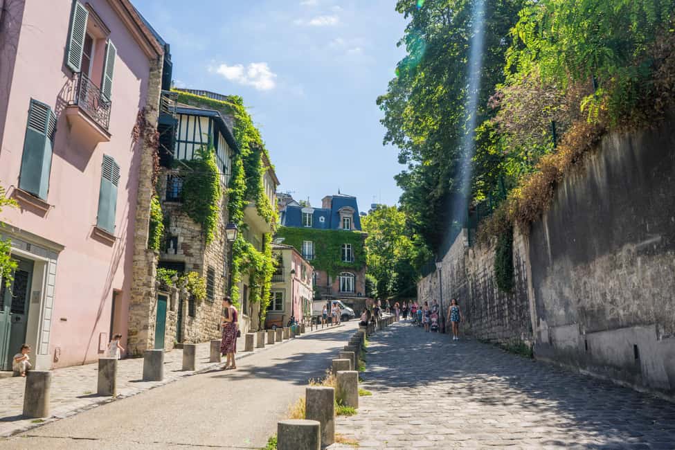 Paris Montmartre: 2-Hour City Tour in German - What makes the guide experience work (and why the language matters)