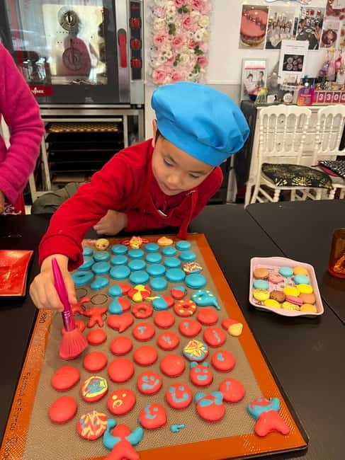 Paris: Montmartre Macaron Baking Workshop - What You Take Home: 15 Macarons in a Special Box
