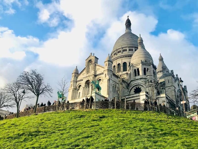 Paris: Montmartre. The old artist village+its unique charm. - Who should book this Montmartre walking tour?