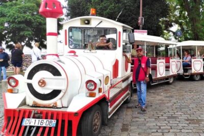 Paris: Montmartre Train Ride w/ Optional Seine River Cruise - The 30-Minute Route: Sacré-Cœur, Artist Streets, and Big Views