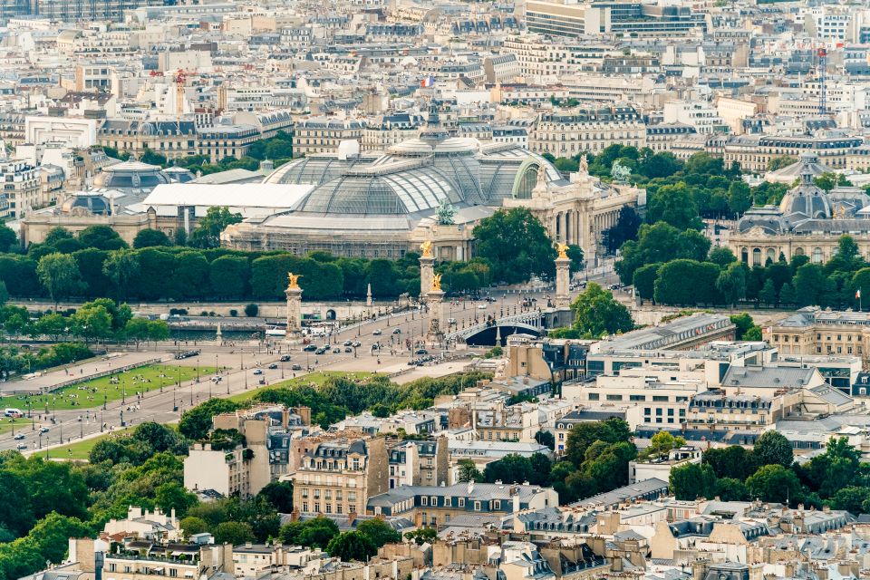 Paris: Montparnasse Tower Observation Deck Entry Ticket - Panoramart (Apr 3–Oct 31, 2025): Sky-High Art on Glass Walls