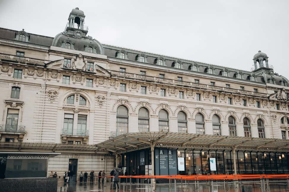 Paris: Musée d’Orsay Ticket and Guided Tour - Meeting point and arrival: make the first five minutes painless
