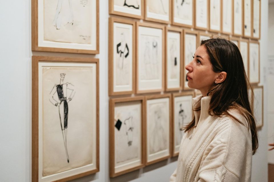 Paris: Musée Yves Saint Laurent Before Opening Hours Tour - What Dates Can Change: The Temporary Flower Exhibition