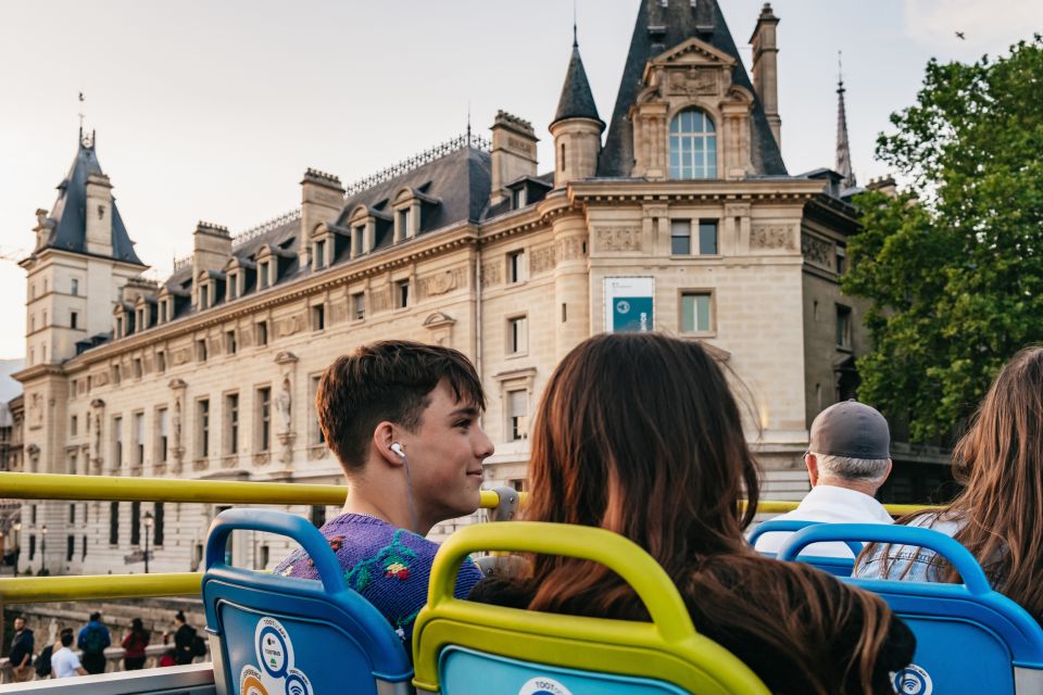 Paris: Night Bus Tour with Audioguide - Key highlights to know before you go