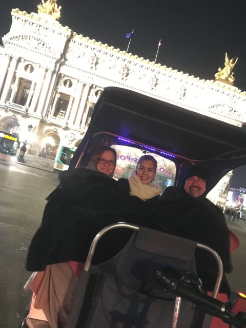 Paris: Nighttime Tuk-Tuk Tour - Staying warm in winter and dry in bad weather