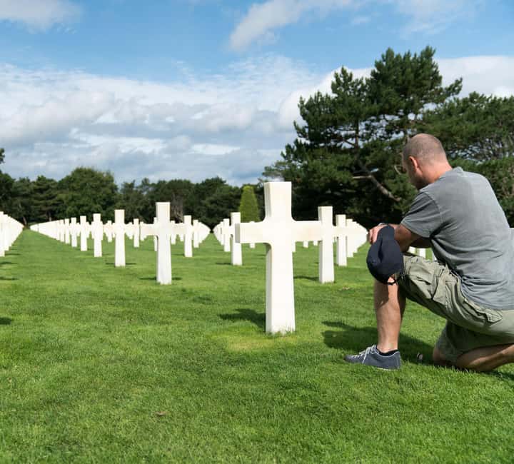 Paris: Normandy D-Day Sites Guided Day Trip with Lunch - Pointe du Hoc: the clifftop fortifications and the craters you can see