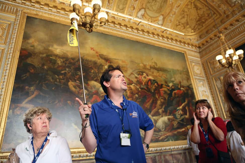 Paris: Palace of Versailles Guided Tour with Bus Transfers - Versailles Palace highlights: where your 2 guided hours should go
