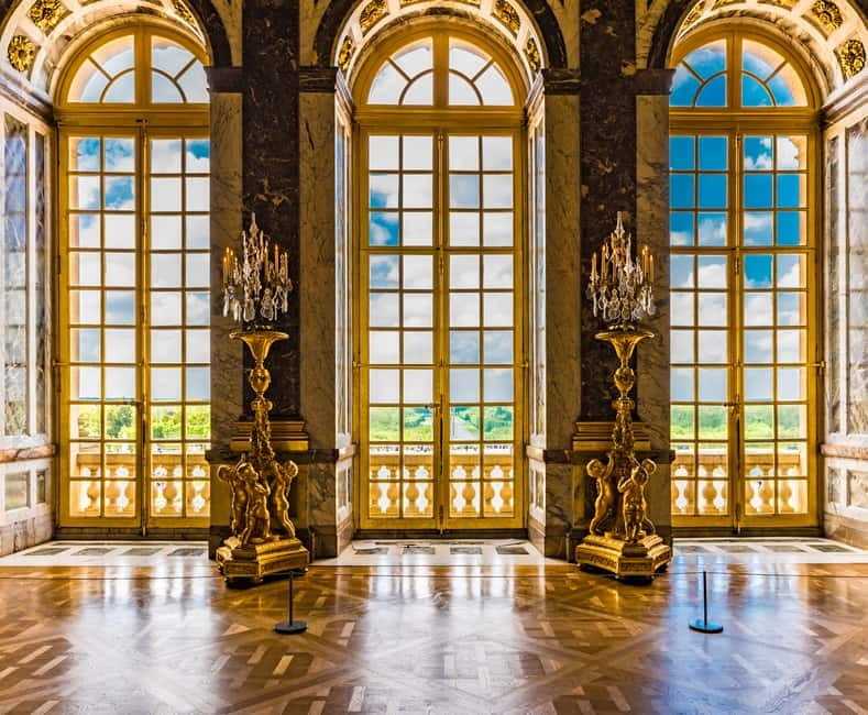 Paris: Palace of Versailles Guided Tour with Bus Transfers - Bus transfers: comfort, timing, and the small things that matter