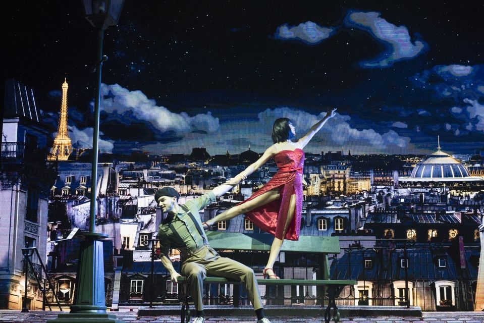 Paris: Paradis Latin Cabaret Show with Optional Champagne - The rhythm of the evening: what happens once you arrive