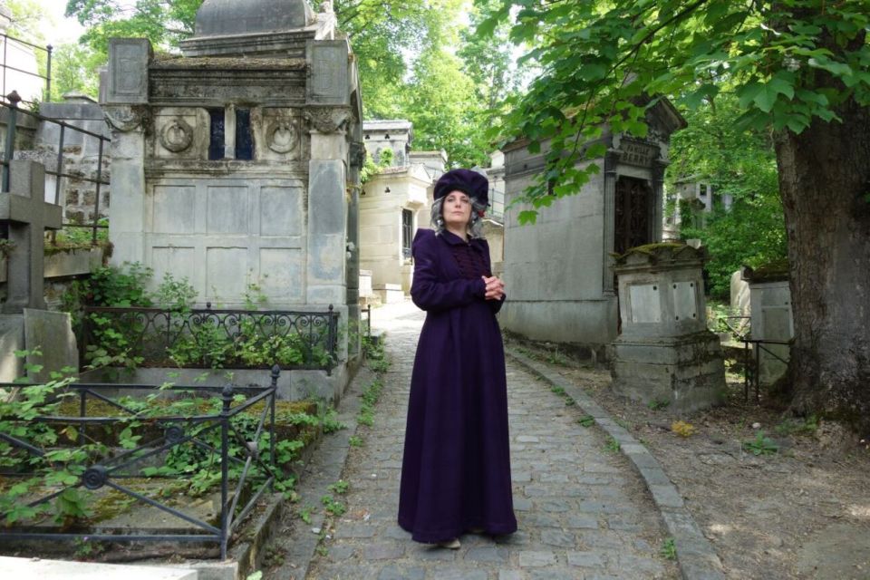 Paris: Père Lachaise Cemetery Guided by the Great Sibylle - Crematorium and Columbarium: The Modern Side of Remembering