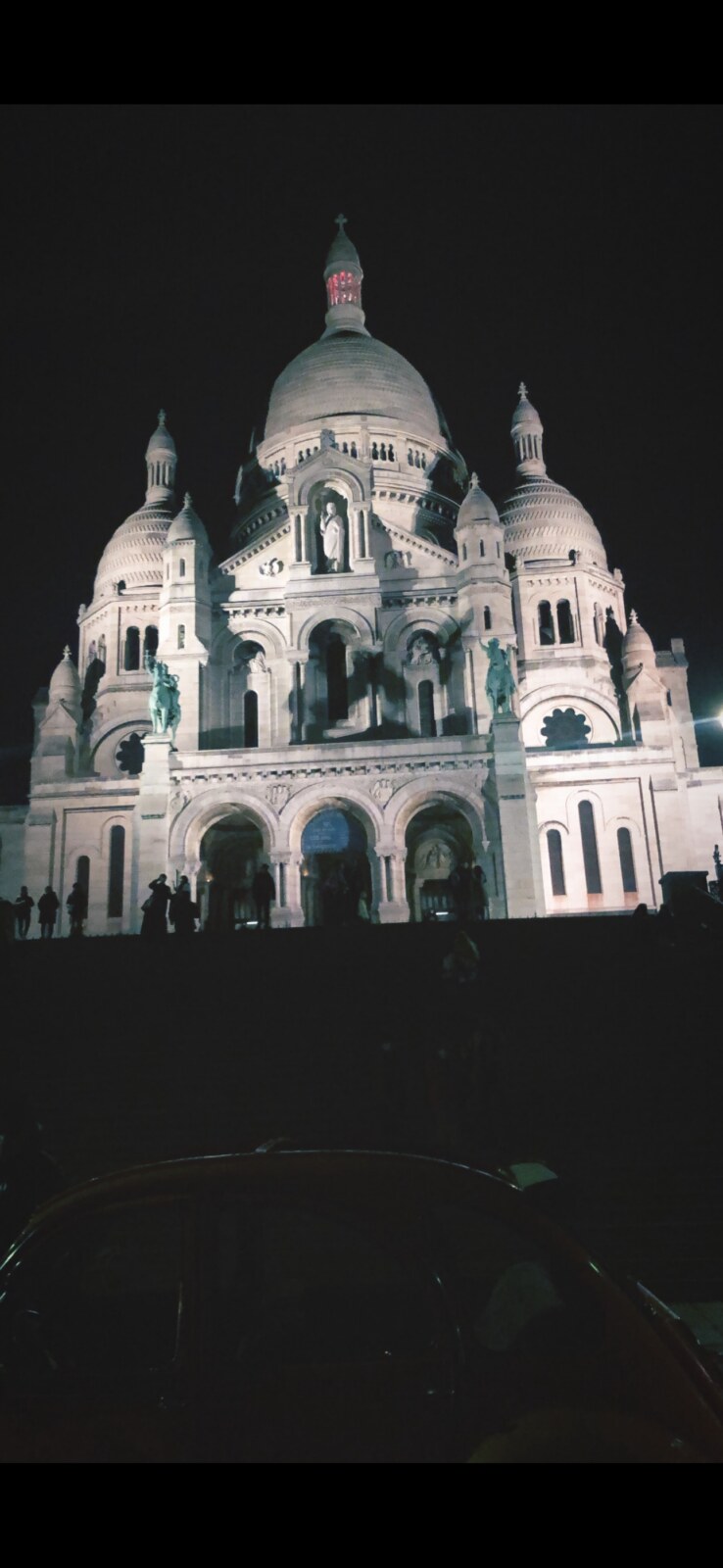 Paris : Pink Tour by Night with Champagne - A pink 2CV makes Paris feel like a movie