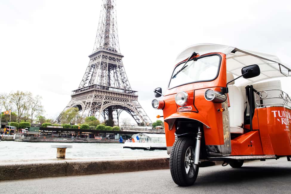 Paris: Private City Highlight Tour by Electric Tuk-Tuk - Route focus: Concorde to the Seine in 5–10 minute chunks