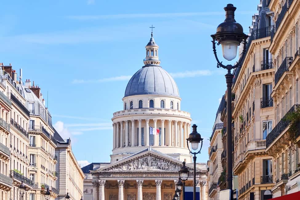 Paris: Private City Sightseeing Tour with Driver - Moulin Rouge and Pigalle: glamour with an edge