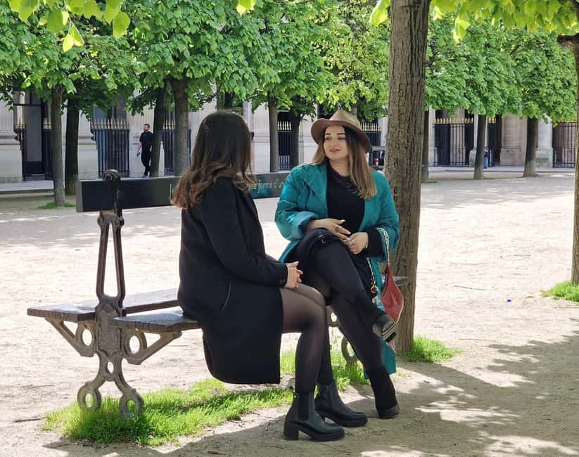 Paris: Private Fashion Tour (Chanel, Dior, Sex & the City) - Where to start: Plaza Athénée energy and the Avenue Montaigne runway