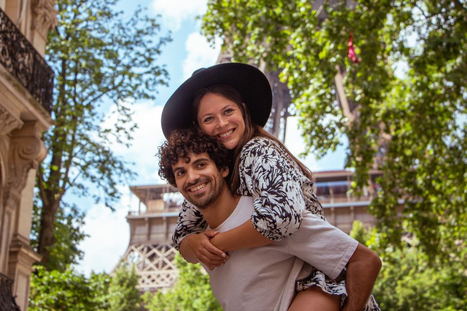 Paris: Private Photoshoot at the Eiffel Tower - Price and logistics: where the value really shows