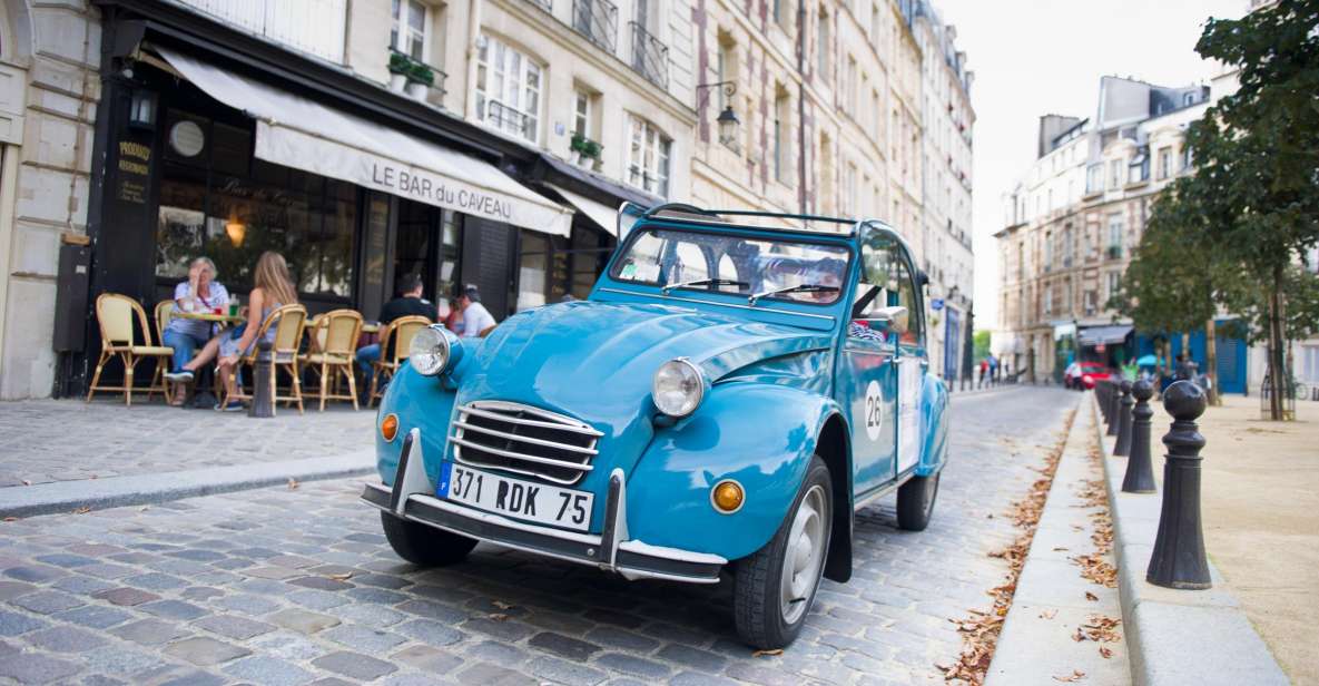 Paris: Private Sightseeing Tour in Citroën 2CV - The driver-guide effect: live commentary you can actually use
