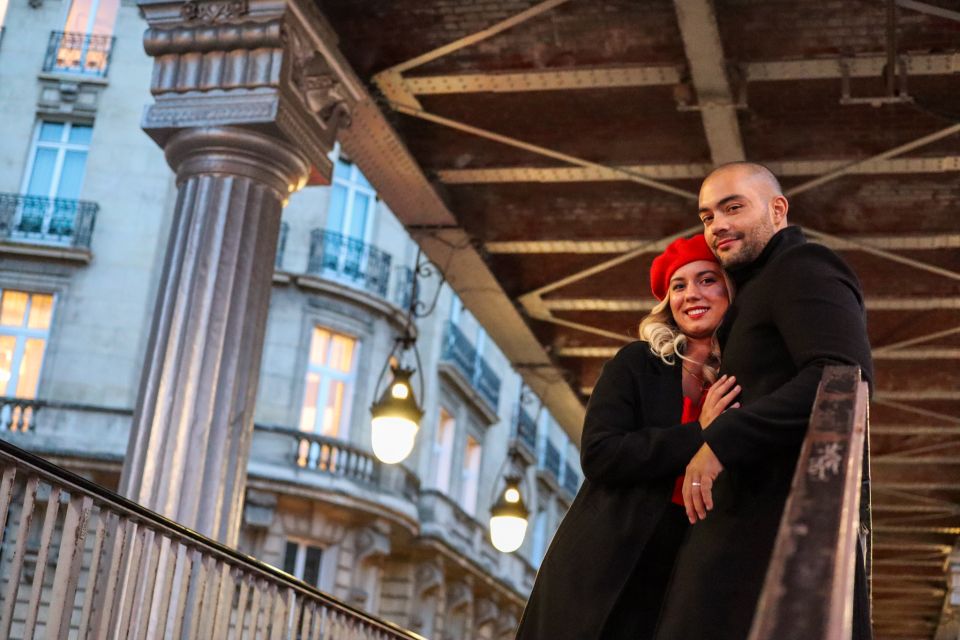 Paris: Romantic Photoshoot for Couples - The 75-minute Eiffel Tower photo session: what it feels like