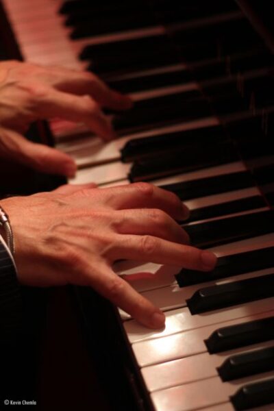 Paris: Romantic Piano Concert at Saint-Julien-le-Pauvre - Timing and free placement: how to avoid the back-row regret