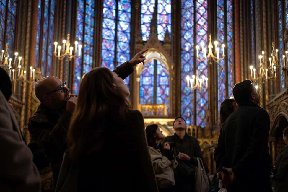 Paris: Sainte-Chapelle, Conciergerie, Notre Dame Guided Tour - The guide makes the difference: what small-group pacing really buys you