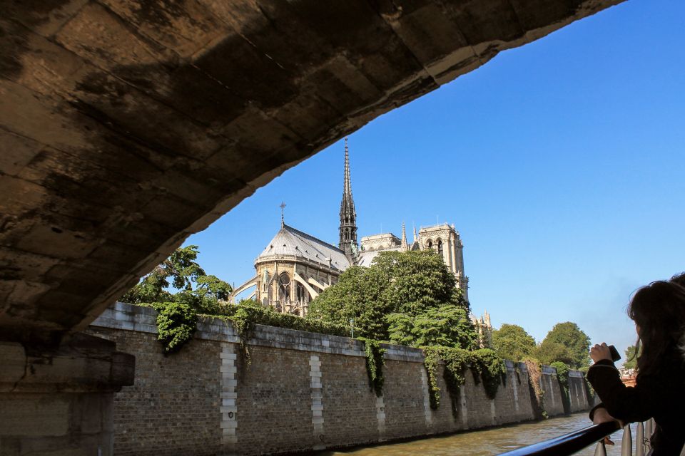 Paris: Seine River and Canal Saint-Martin Cruise - The Tunnel Under Bastille: When Paris Goes Subterranean