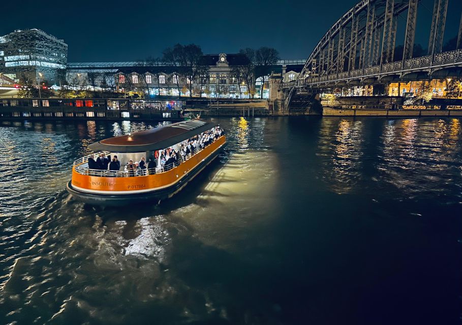 Paris: Seine River Panoramic Cruise - Photo tips that match how this boat works